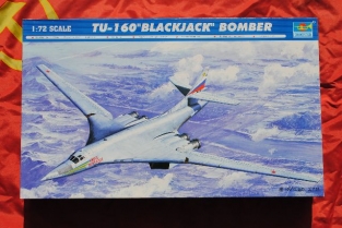 Trumpeter 01620  Tu-160 